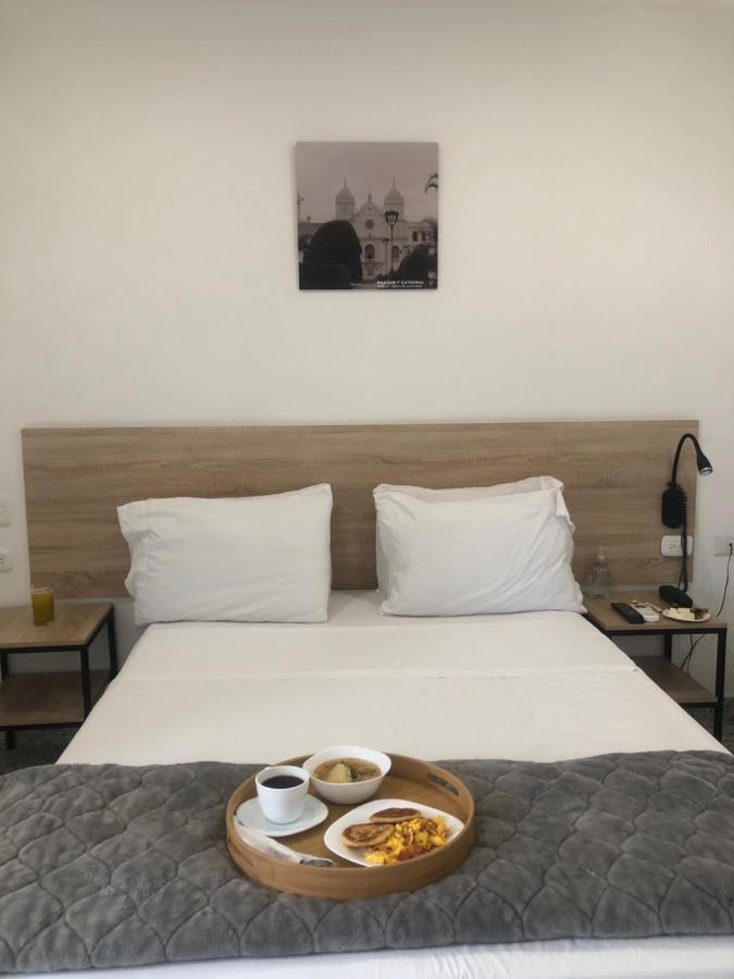 Bianco Hotel Boutique กูกูตา ภายนอก รูปภาพ